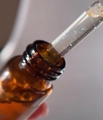 Сухое укрепляющее масло для ногтей с шиммером Monami "Личи", 13,5 мл mn_oil_shimmer_01