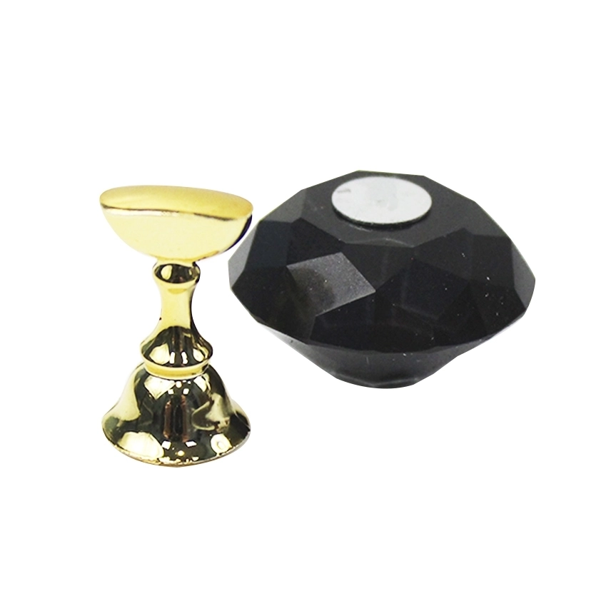 Магнитная подставка для типс Black Crystal PAD-56(B)