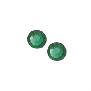 {{productViewItem.photos[photoViewList.activeNavIndex].Alt || productViewItem.photos[photoViewList.activeNavIndex].Description || 'Стразы Prof. Shine, размер ss8 цвет Emerald 50 шт.'}}